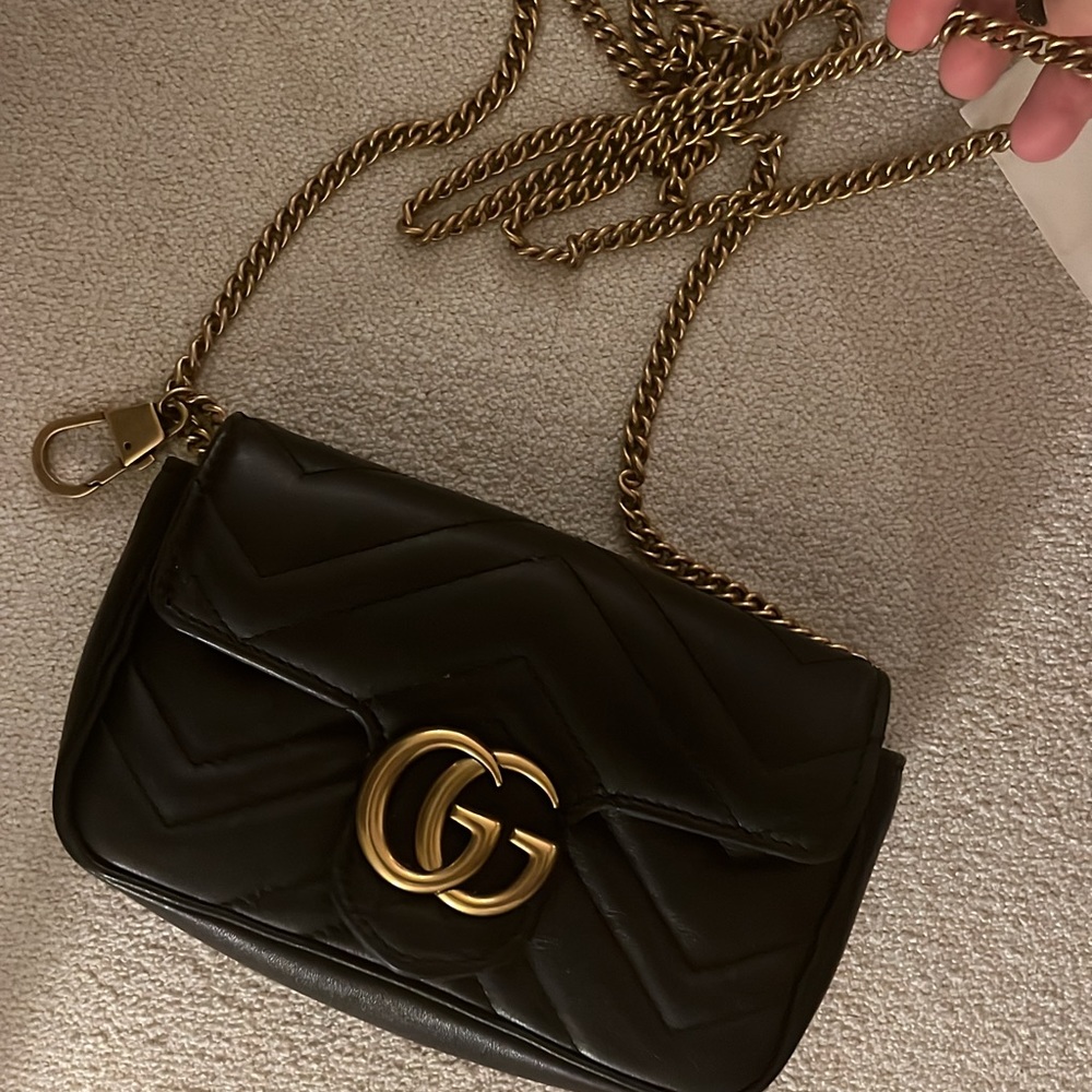 Used 2 times Gucci matalase mini bag